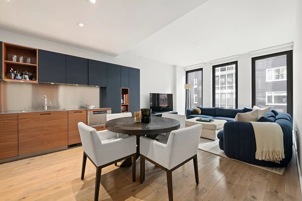 15 Renwick St, #603