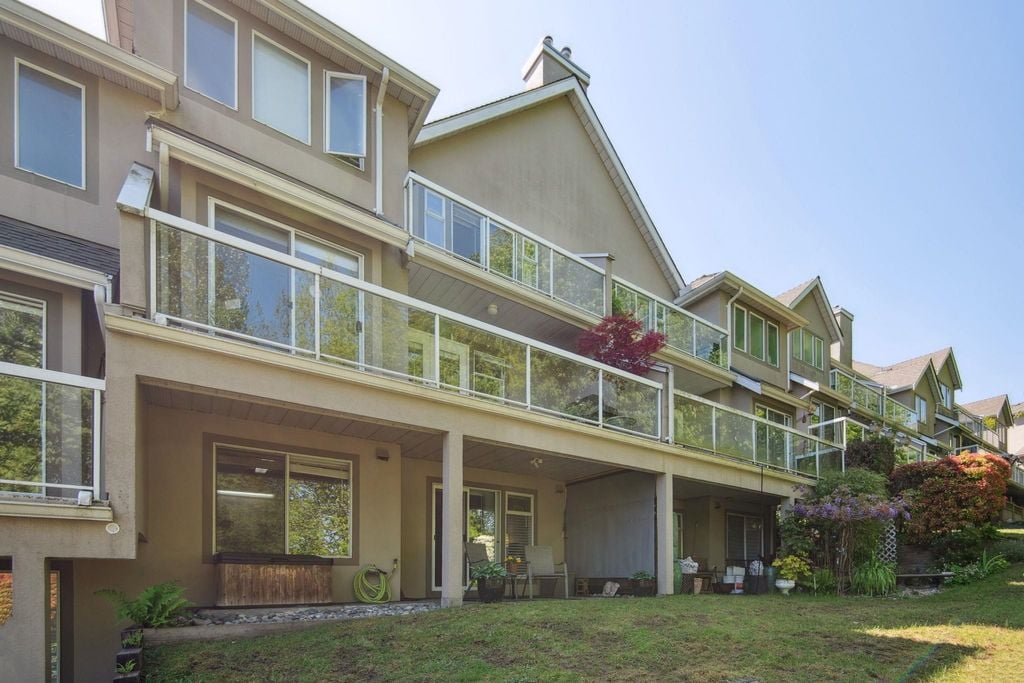 72 Jamieson Ct, #28
