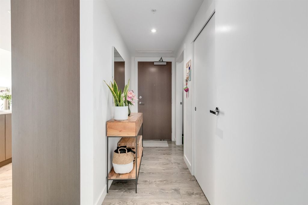 110 Switchmen St, #301