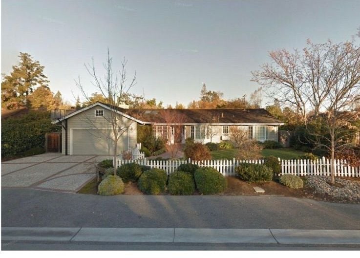 1330 Hillview Dr
