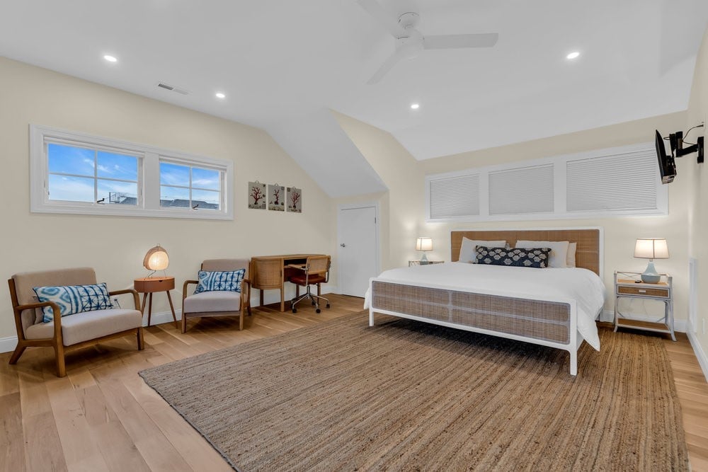 #1019 Great Location just off of East Avenue