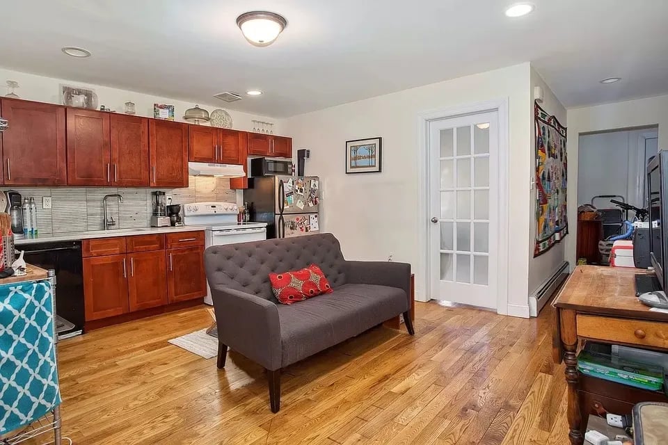 127 Decatur St Unit Garden