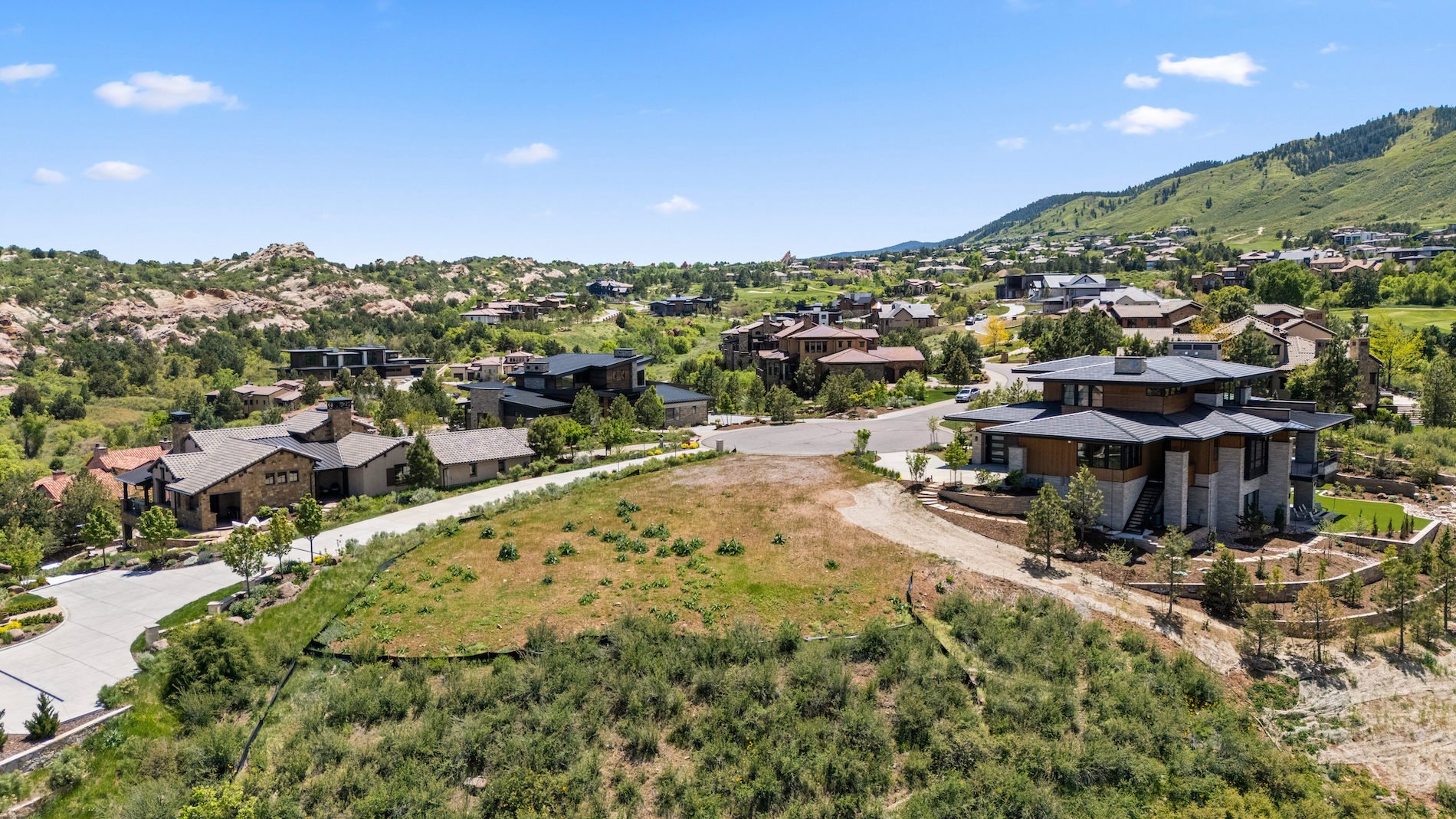 8189 Paradiso Court