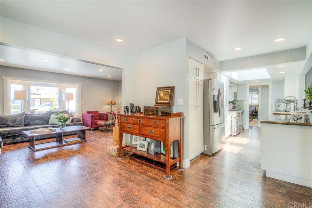 3221 Nebraska Pl