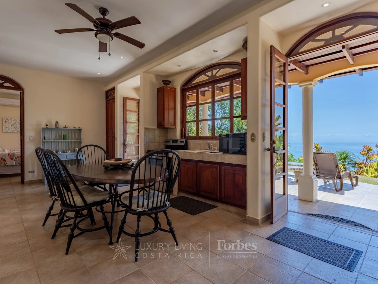 20878 - A Luxurious Sanctuary in Costa Rica's Pacific Jungle