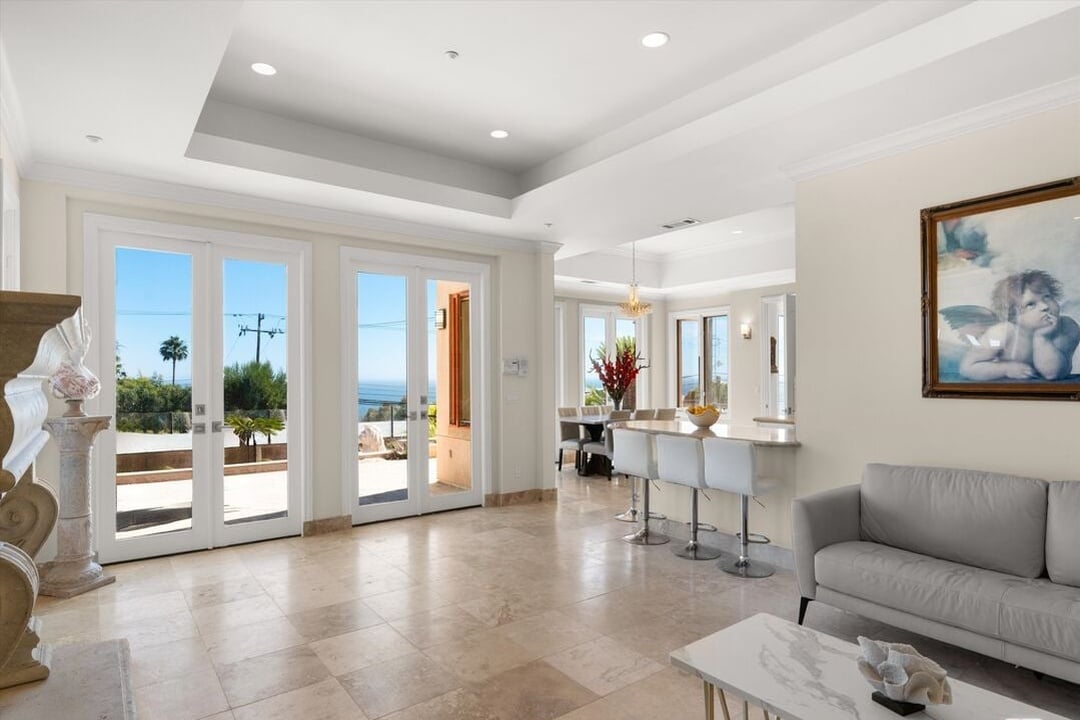 Puesta Del Sol St, 90265