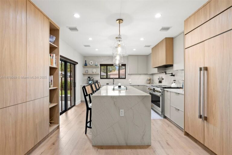 Miami Shores Stunner Lists | Alan Kamlot