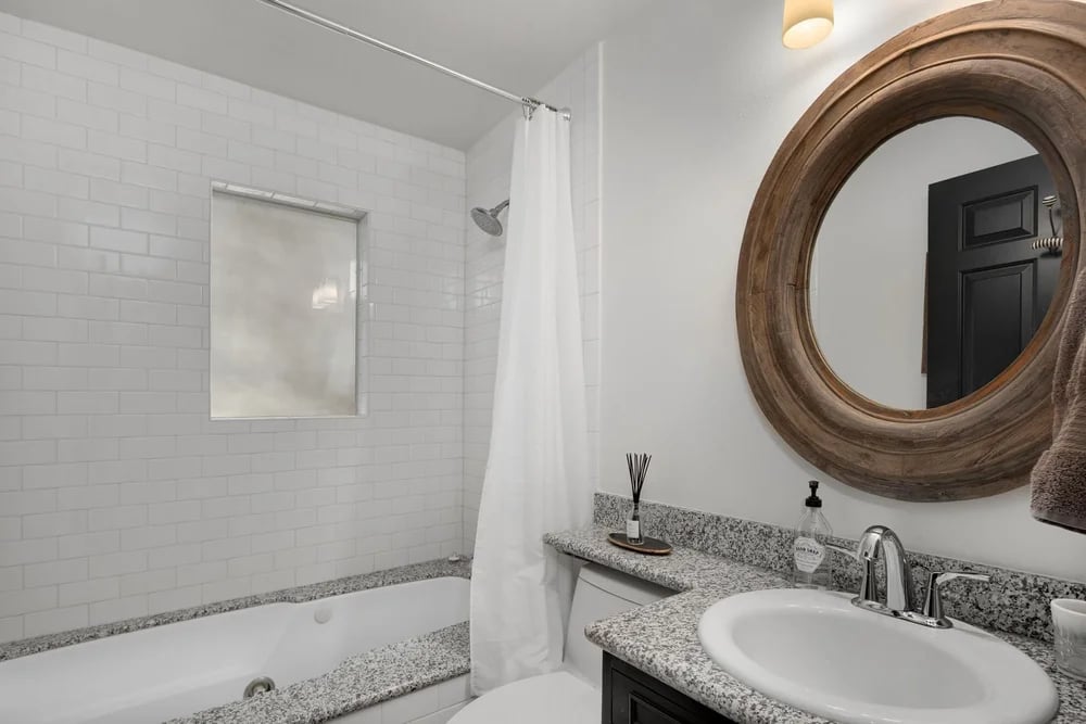 1900 Taylor Ave N Unit G