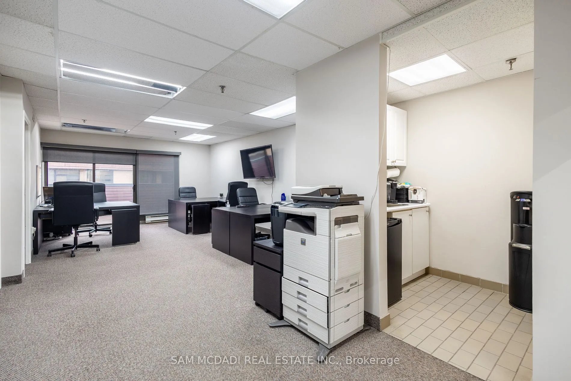 120 Traders Blvd E, #204