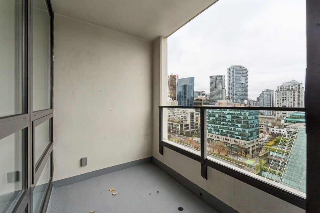 938 Smithe St, #1532