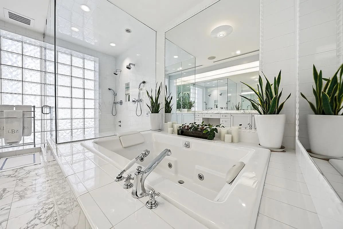 67 East 82nd Street