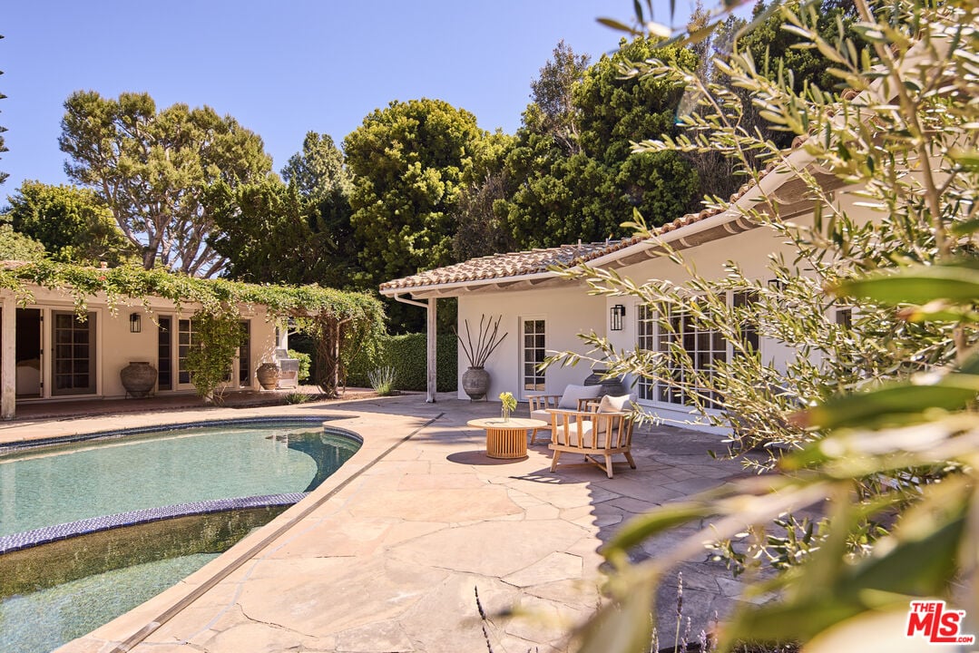 Silverreach Crest, Bonsall Dr, 90265