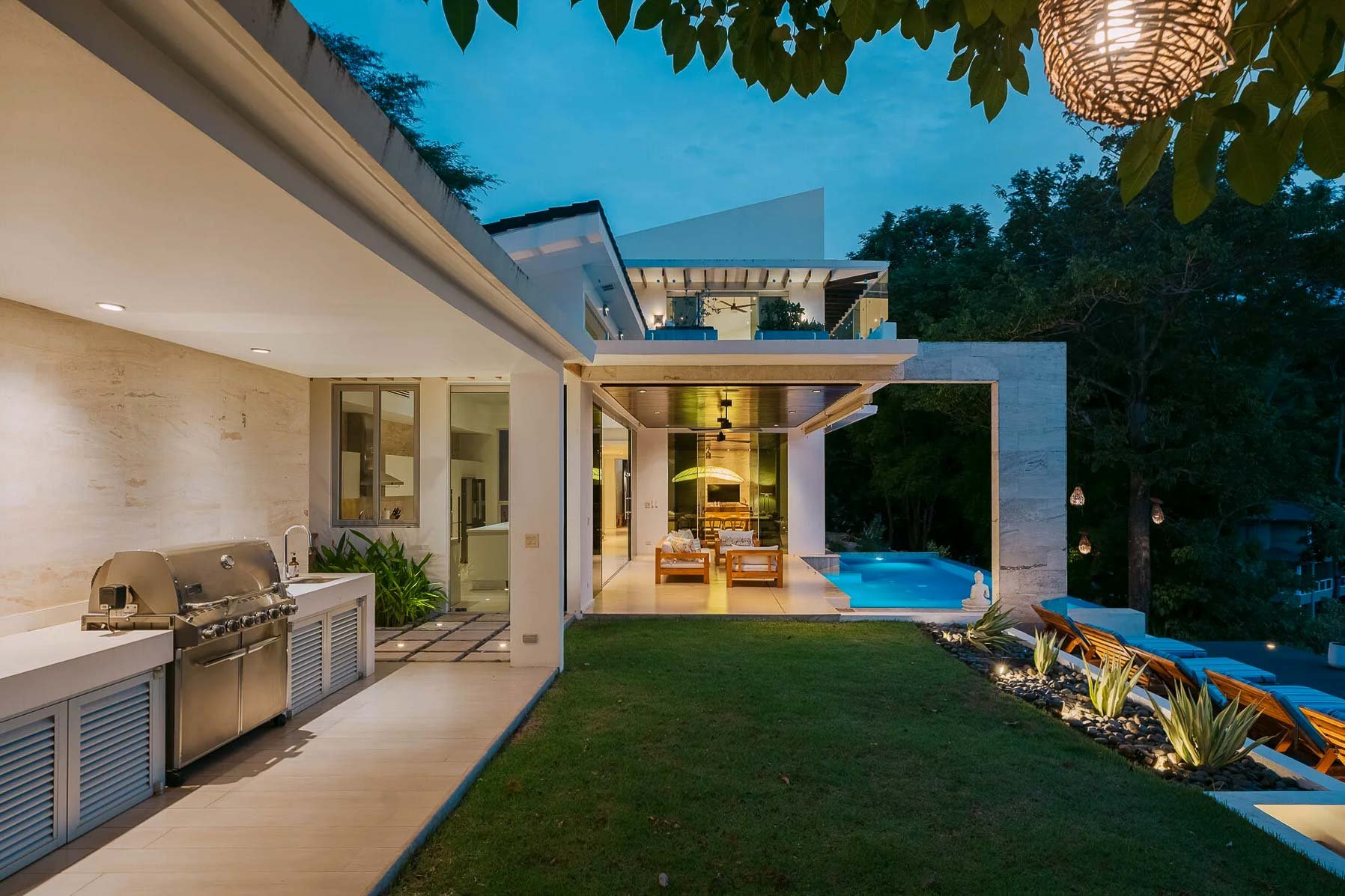 Casa Lomas del Mar | Luxury Ocean-View Villa with Infinity Pool