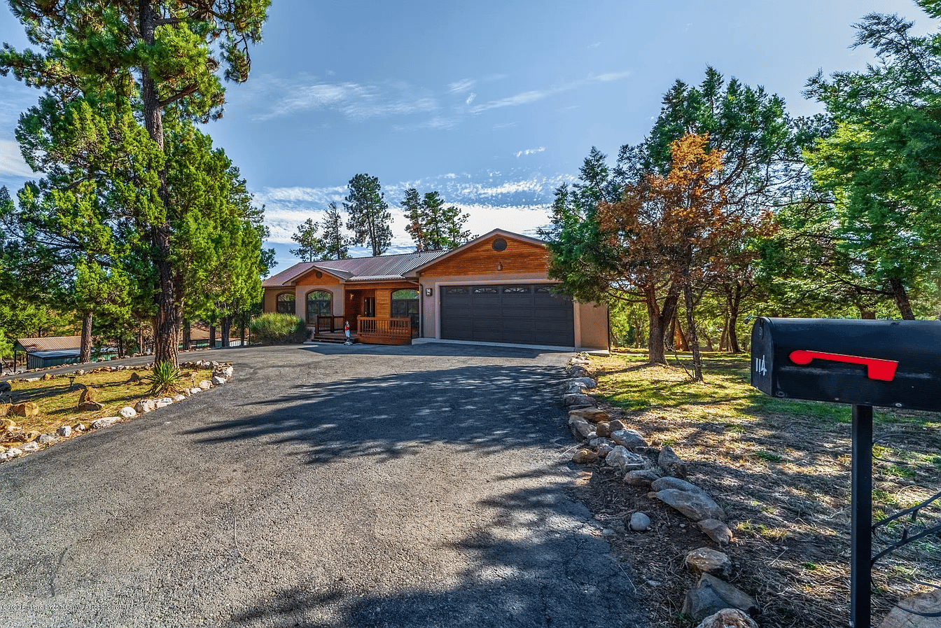 114 Woodland Dr