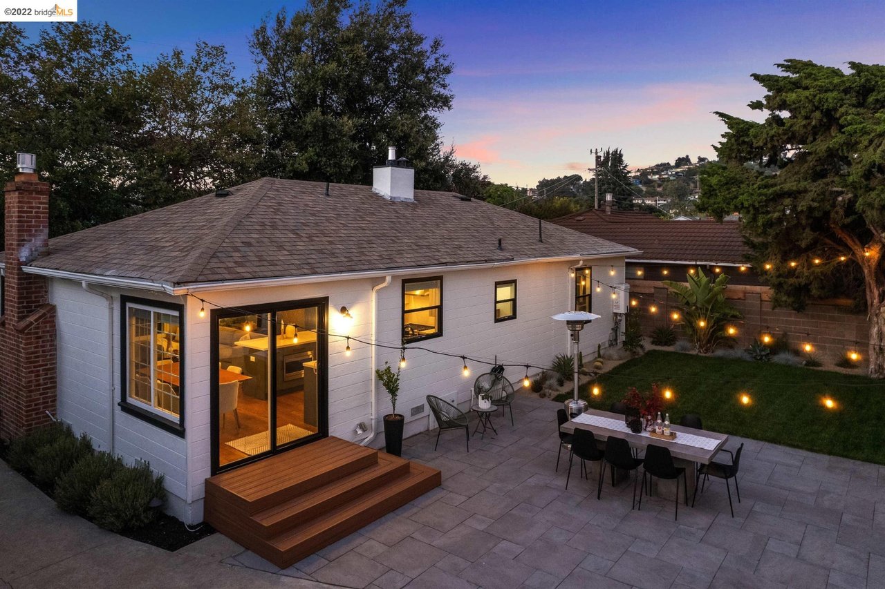 855 Evergreen Ave