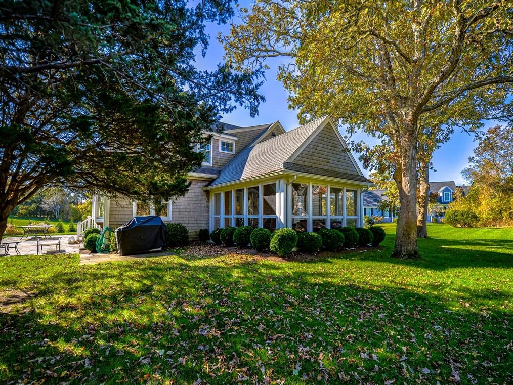 10 Norton Rd