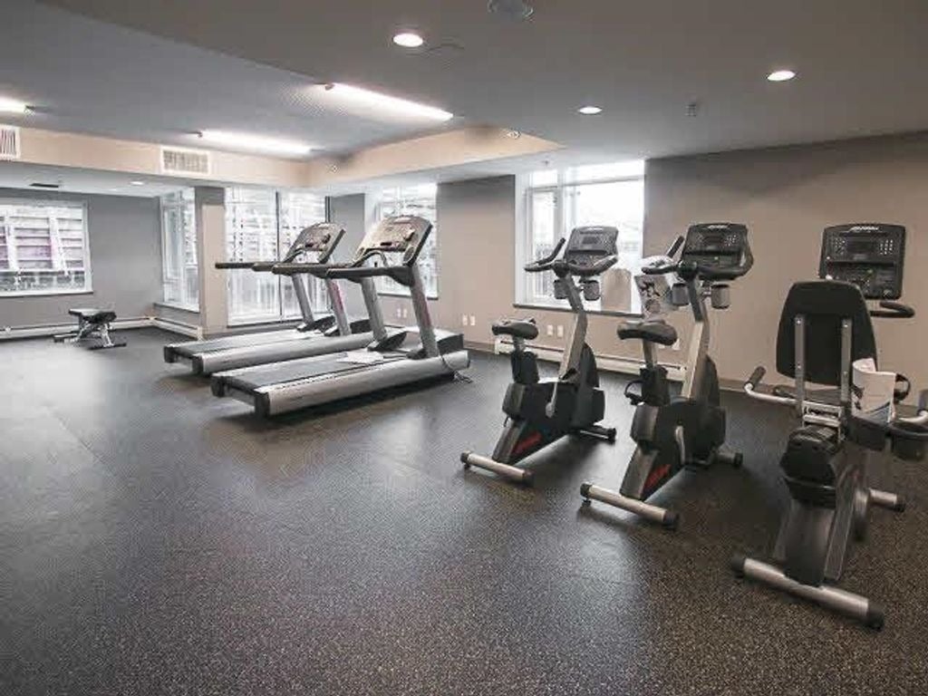 138 W 1st Ave, #407