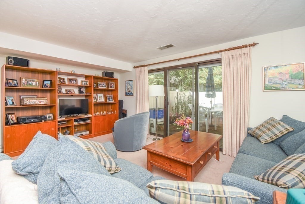 407 Windsor Dr, #407