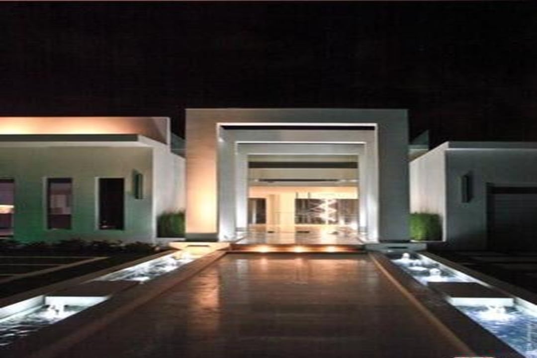 Lodge Villa