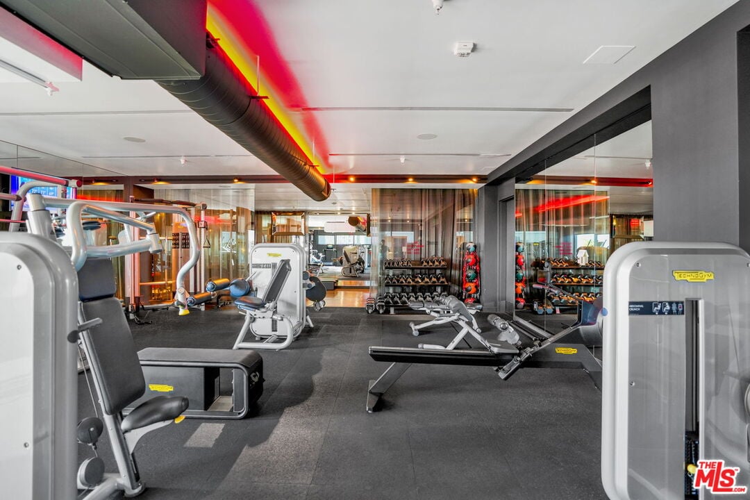 6250 Hollywood Blvd, #6F
