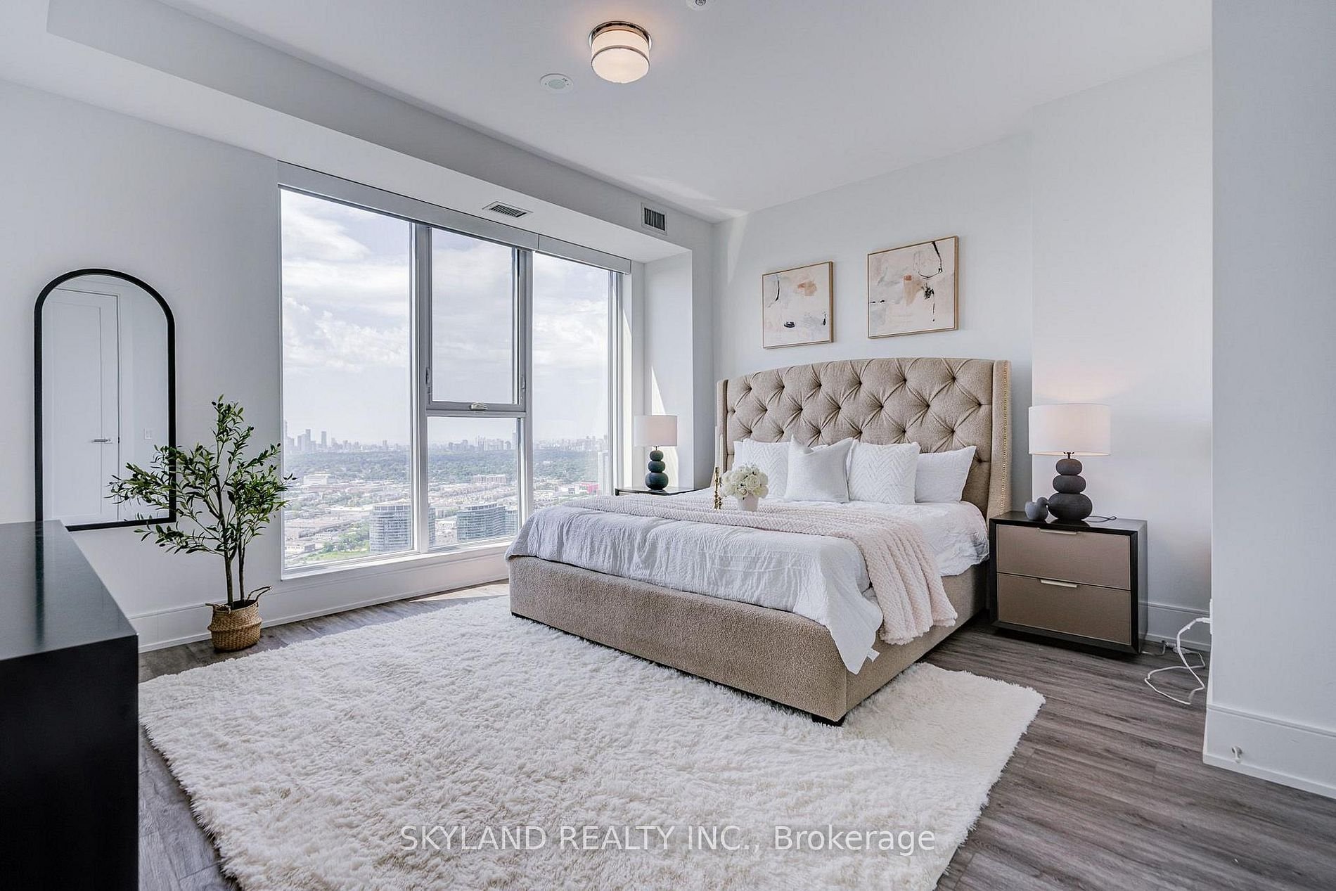 LUXURY IN TRIDEL