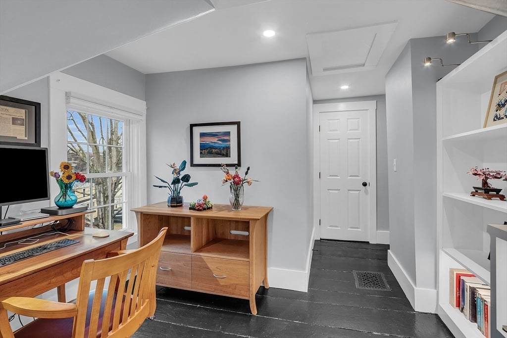 36 Pleasant St