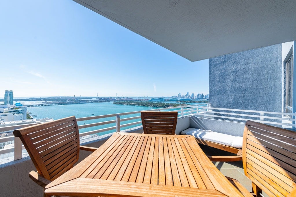 Waverly Sky Home Lists | Million Dollar views | 2810