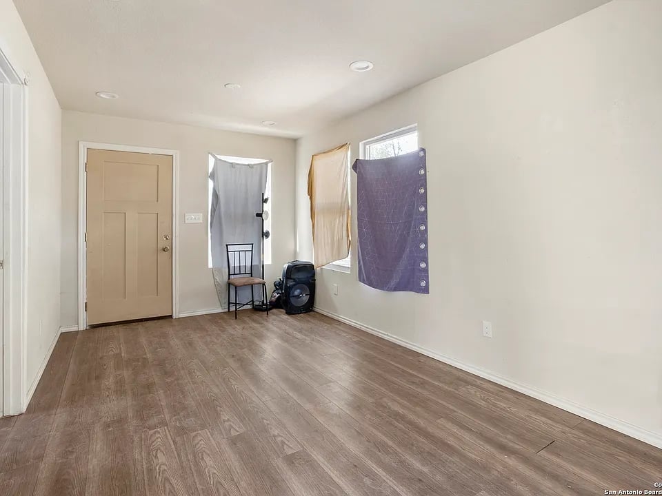 842 SW 39Th St