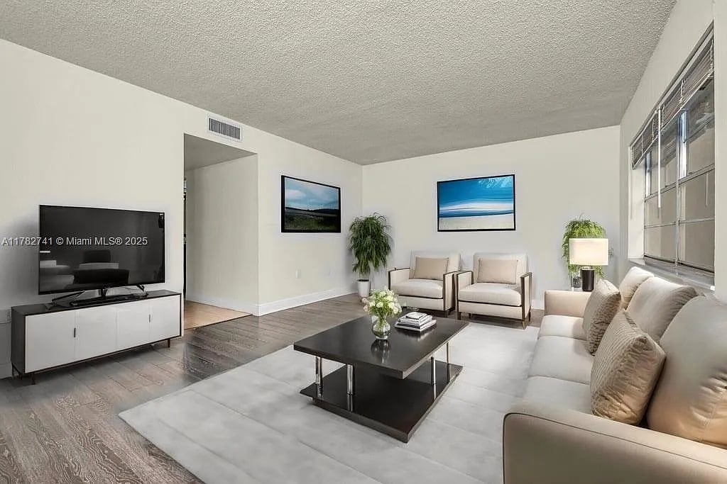 9050 NW 28th St Apt 114