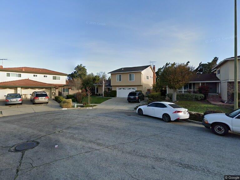 722 Royal Glen Dr