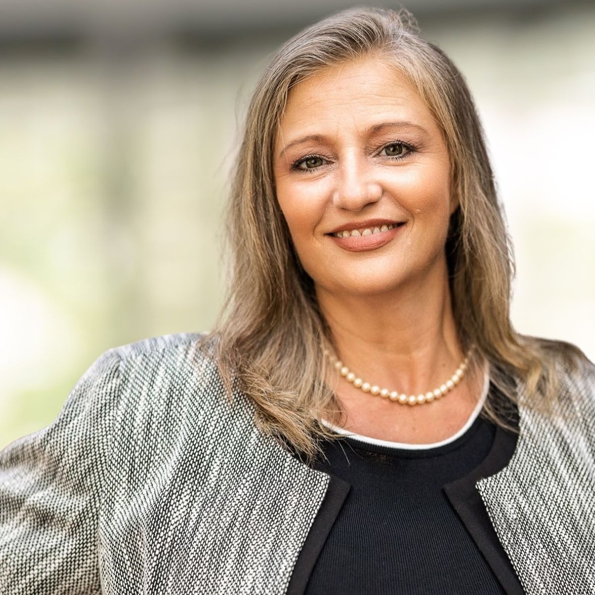 Maria Love Hilton Head Island, SC Real Estate Agent Headshot