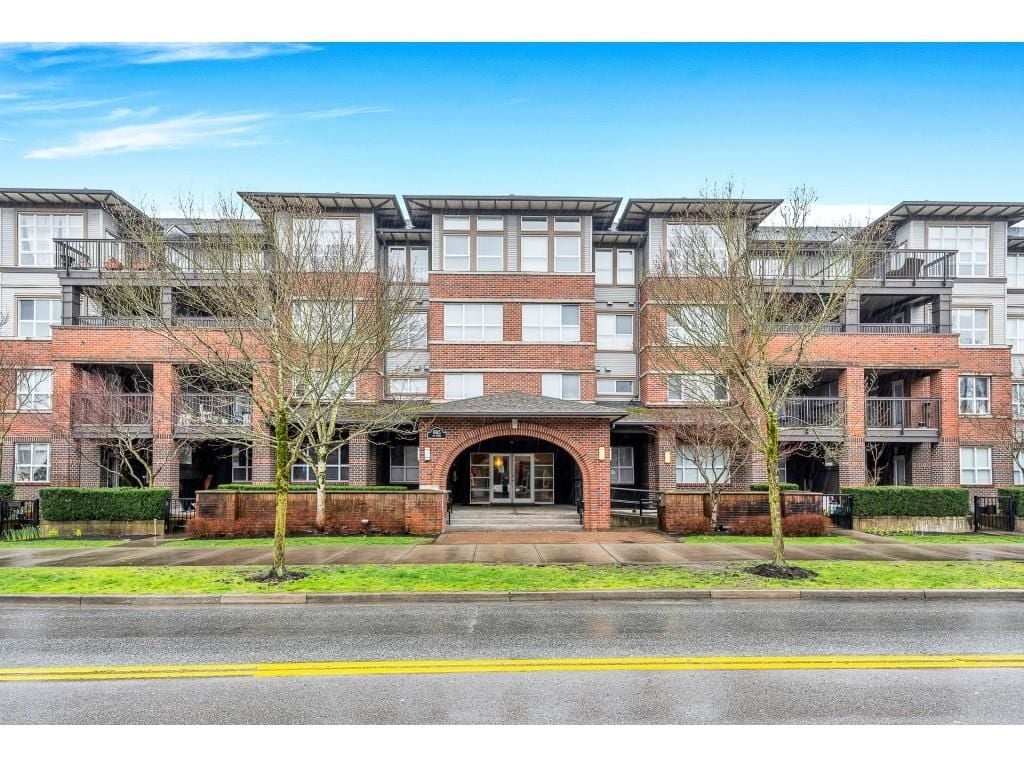 6815 188 Street, #410