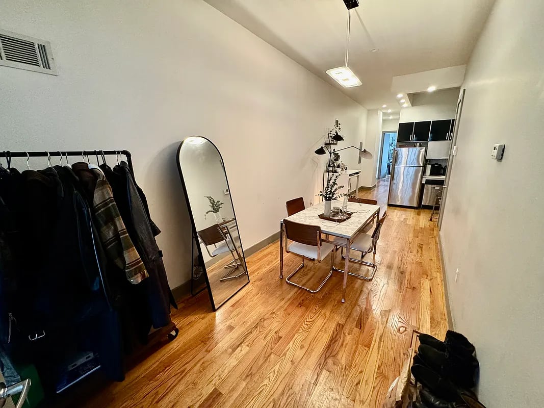 76 George St 1R