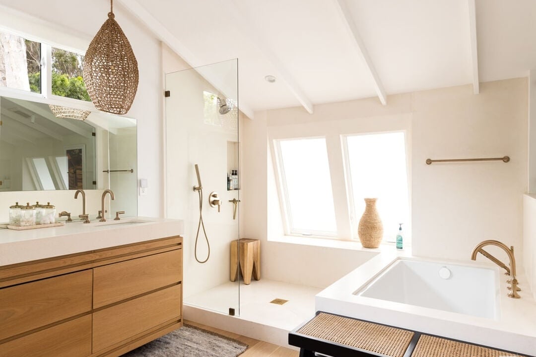 Echelon Pavilion, Grayfox St, 90265