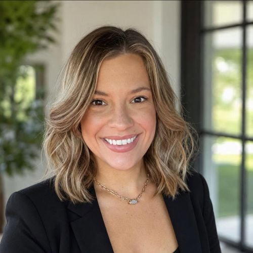 Allie Parker Ashland City, TN Real Estate Agent Headshot