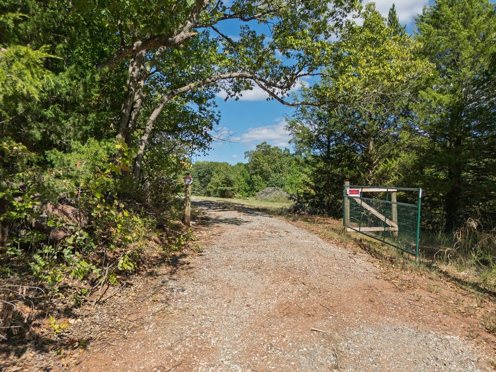 21427 Rock Creek Rd