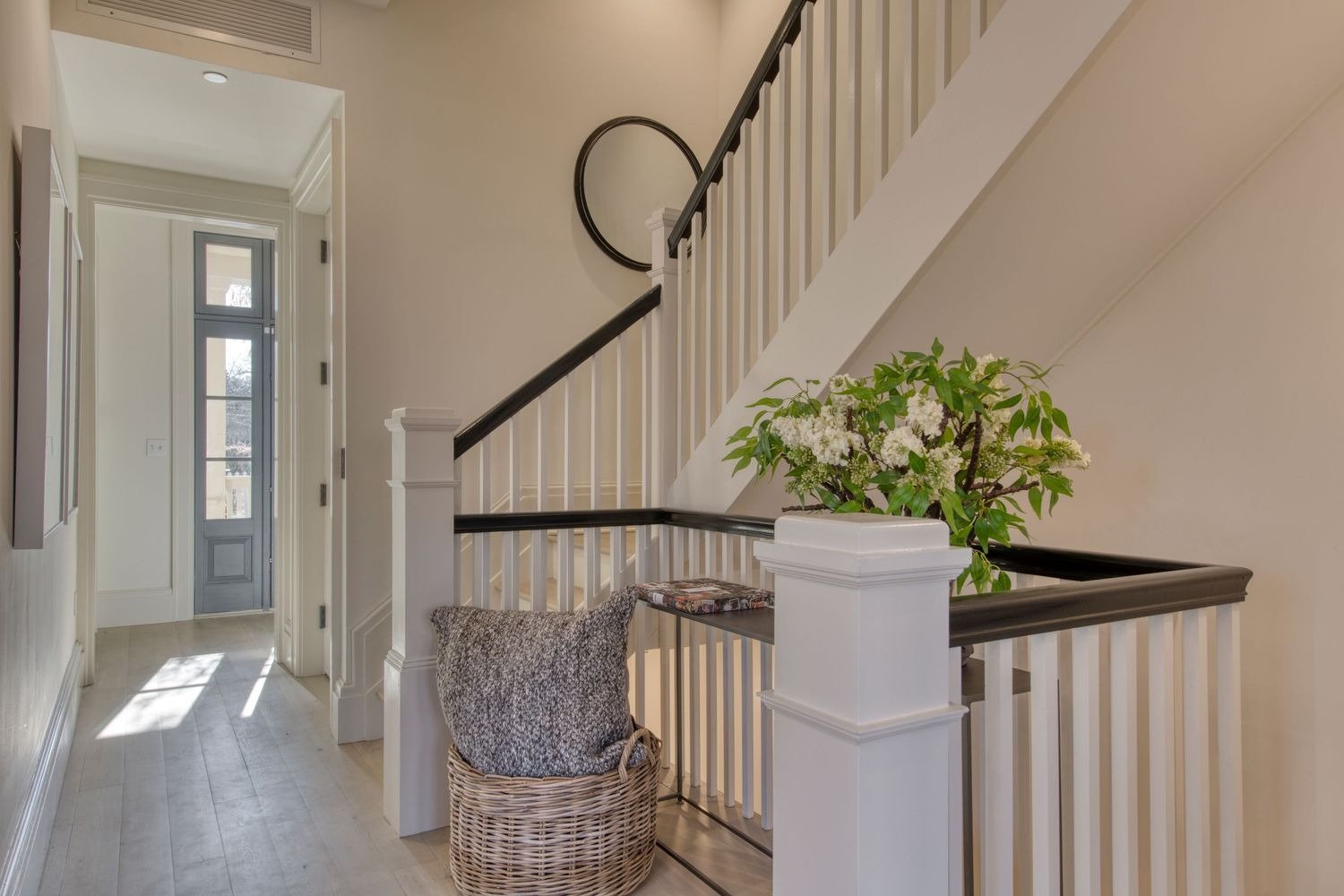 Chic, Unique & Spacious Watchcase Townhouse