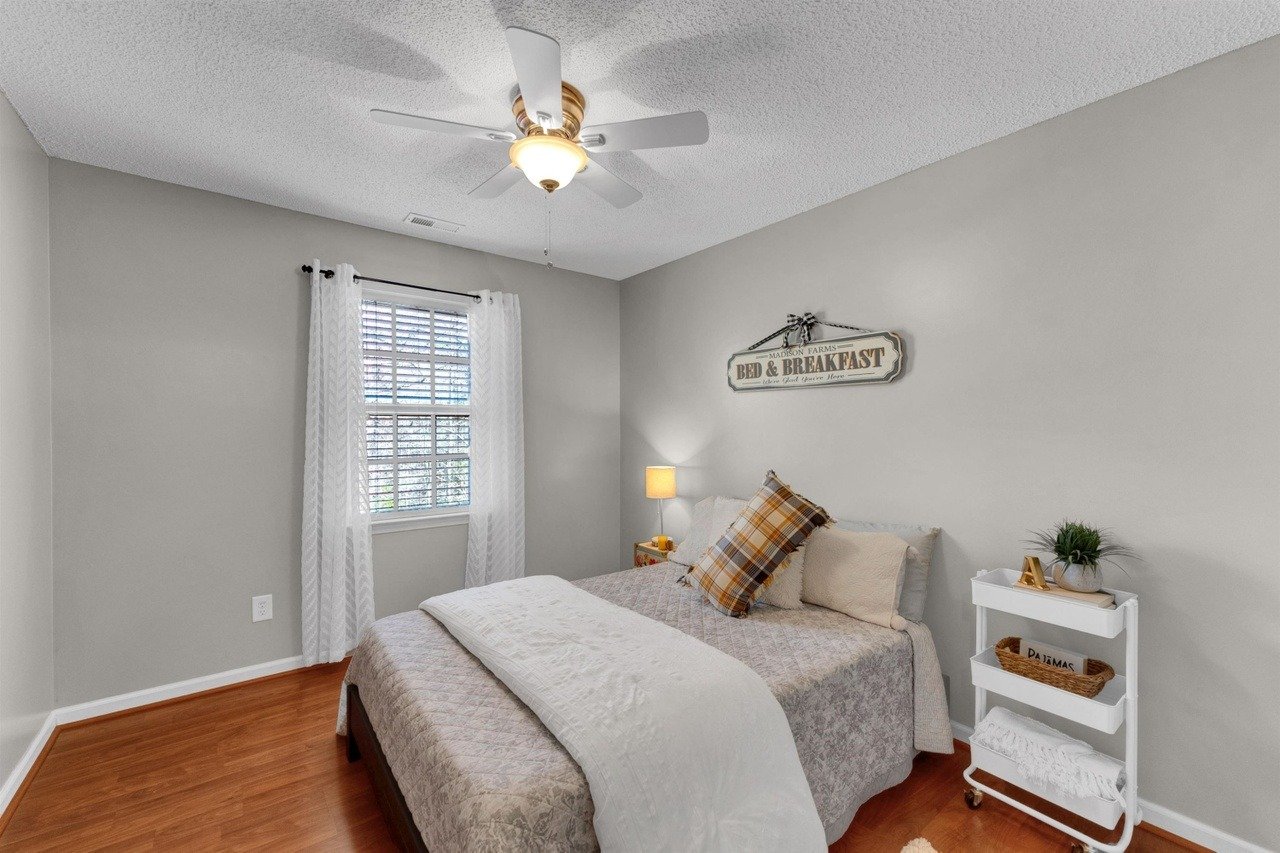 519 Kinsman Ct