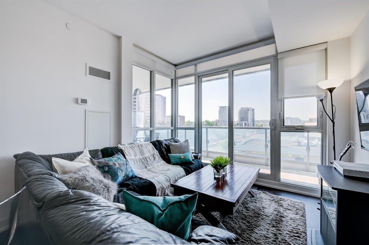 9471 Yonge St, #506