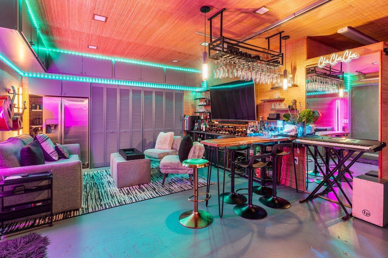 2093 NW 52nd St 2093