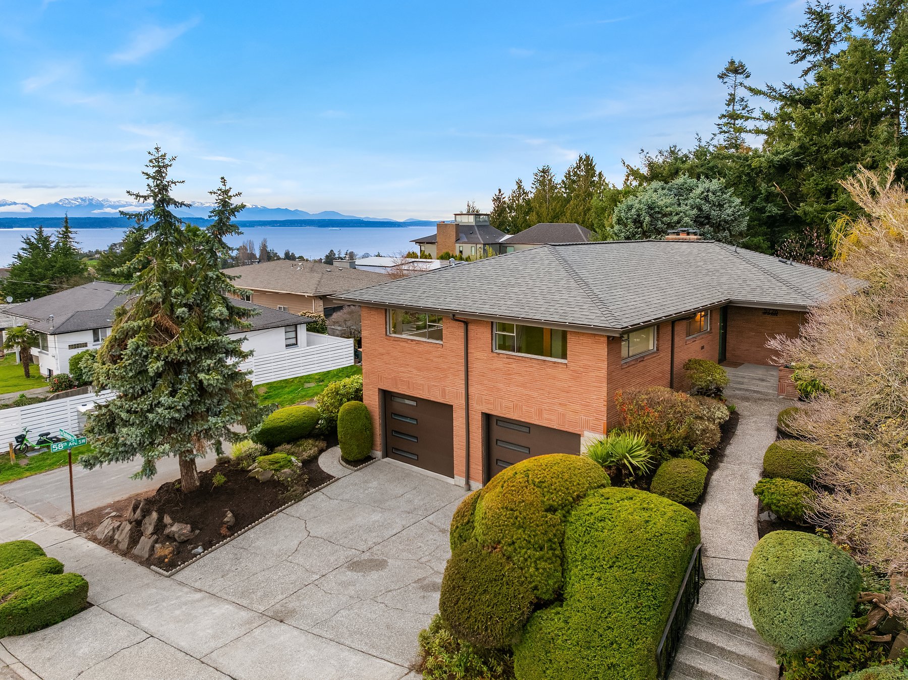 West Seattle Mid-Century Gem