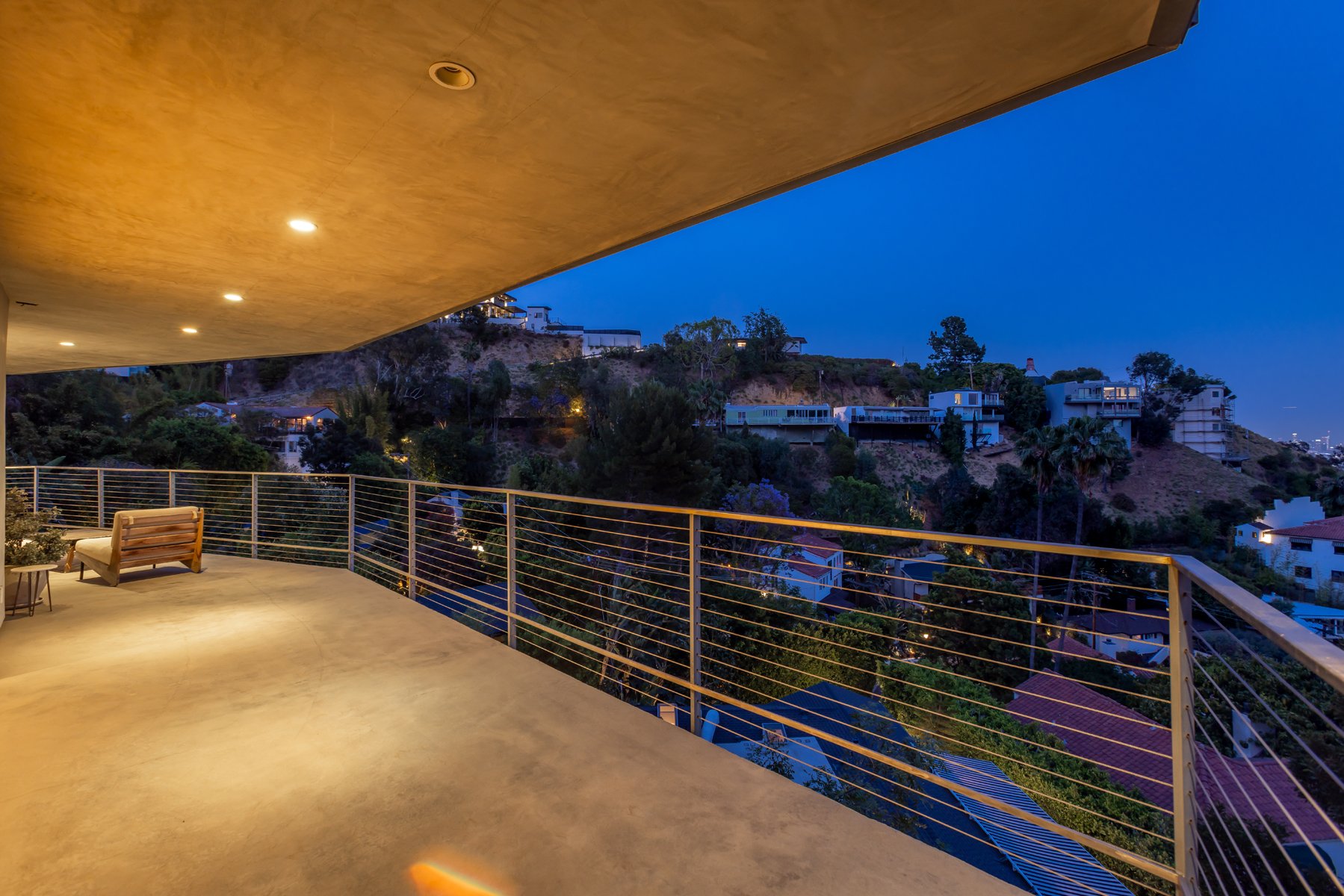 8634 Franklin Ave, Hollywood Hills 