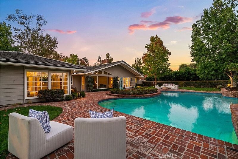 10982 Bent Tree Rd, Santa Ana, CA 92705
