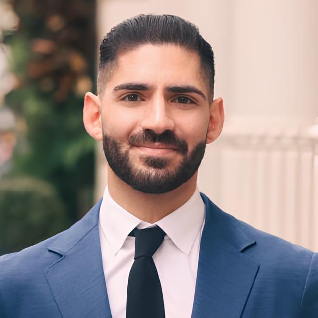 Stefan Kharoufa New York, NY Real Estate Agent Headshot
