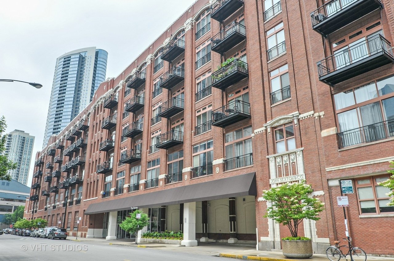 360 W ILLINOIS ST 9F