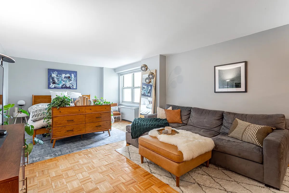 305 East 24th Street #11M