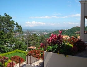 Santa Ana Home With Magnificent Views
