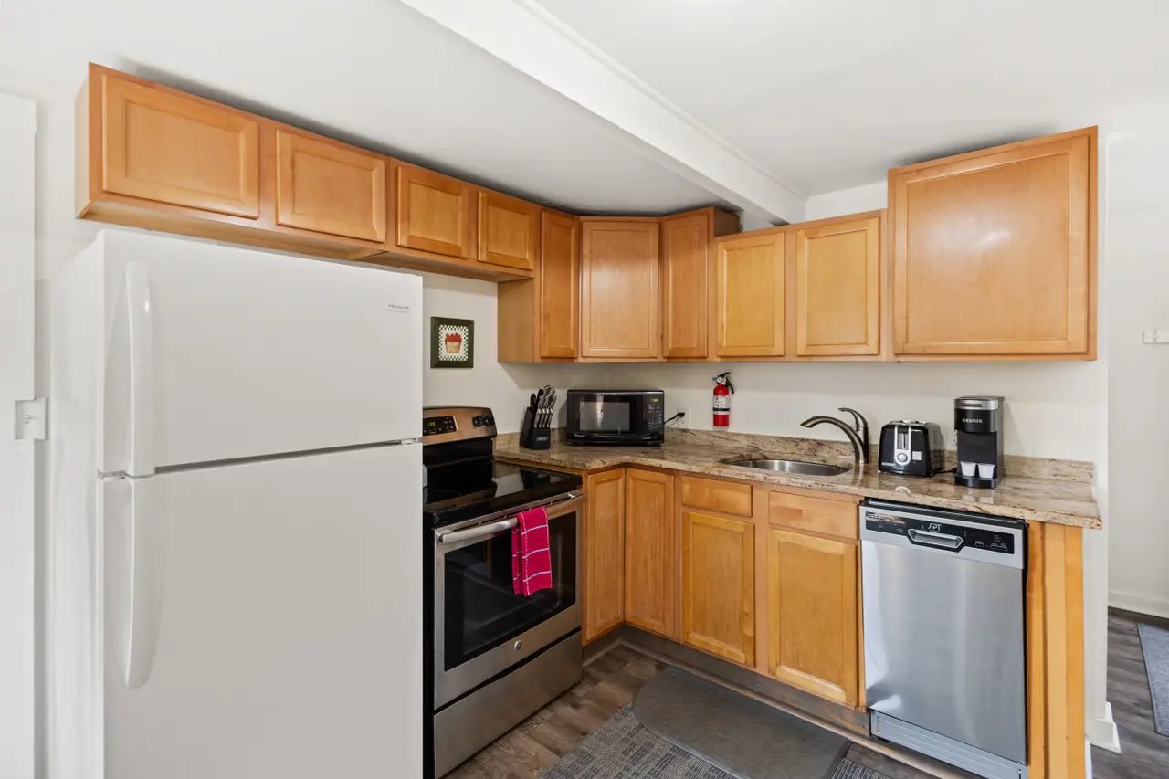 Magnolia Portside – Spacious 3BR on Thames St