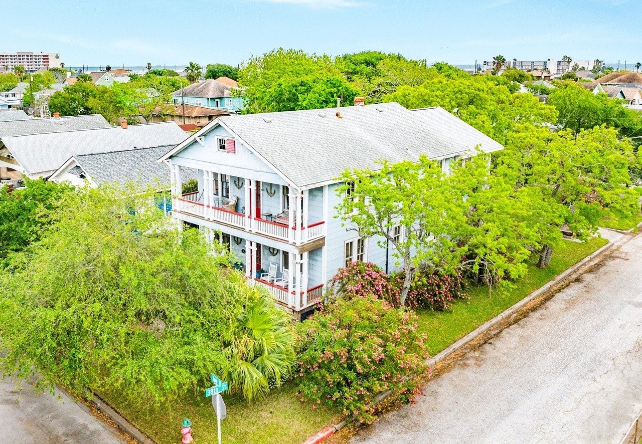 727 Avenue R