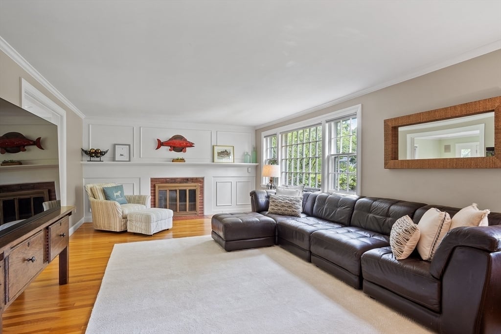 83 Walnut St